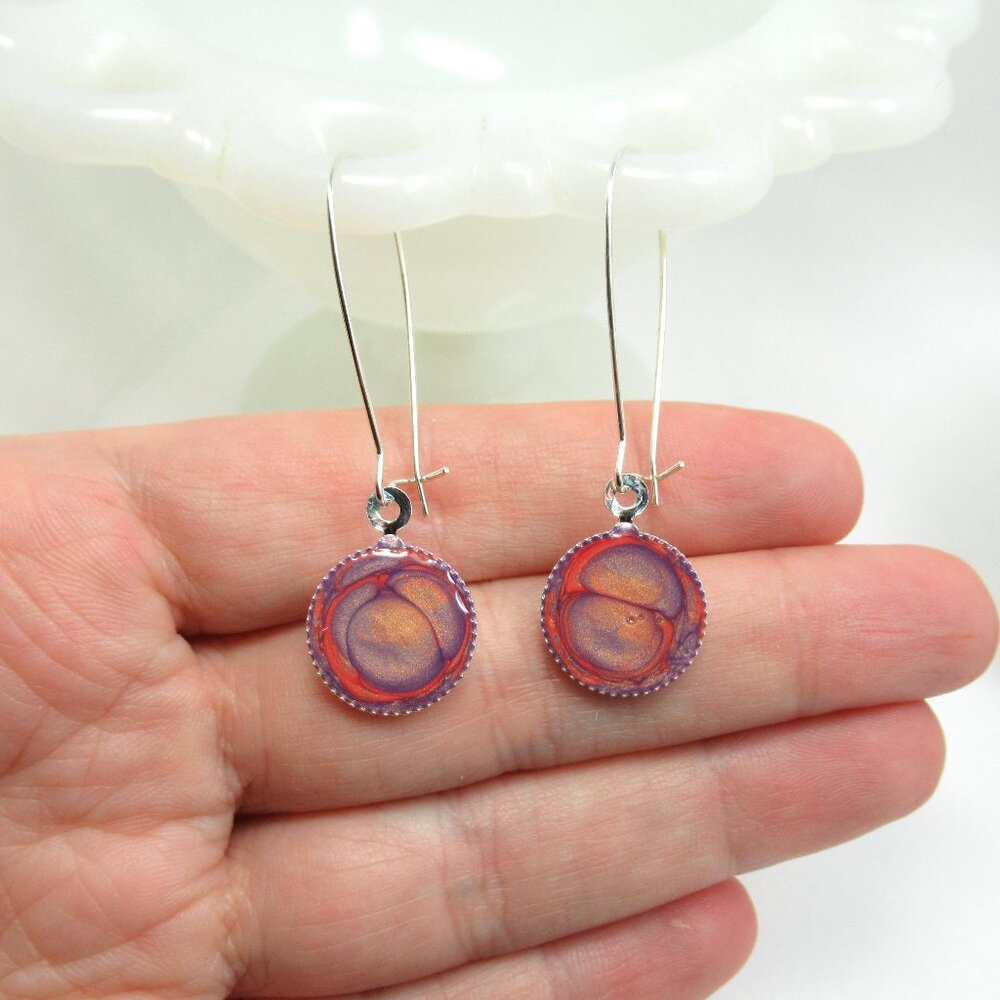 Lightweight Pebeo painted kidney earwire earrings